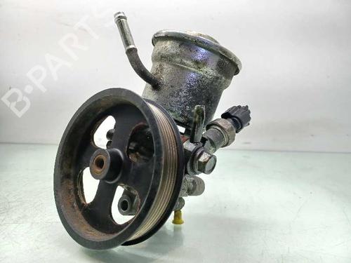 Used Steering pump TOYOTA AVENSIS (_T25_) 2.0 D-4D (ADT250_, ADT250R) (126 hp) 11197643