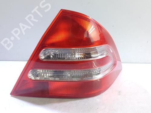 Right taillight MERCEDES-BENZ C-CLASS (W203) C 180 Kompressor (203.046) | BP26978767C35 