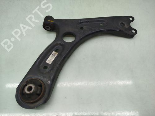 right-front-suspension-arm-hyundai-i30-estate-pde-2017-35950021 main image