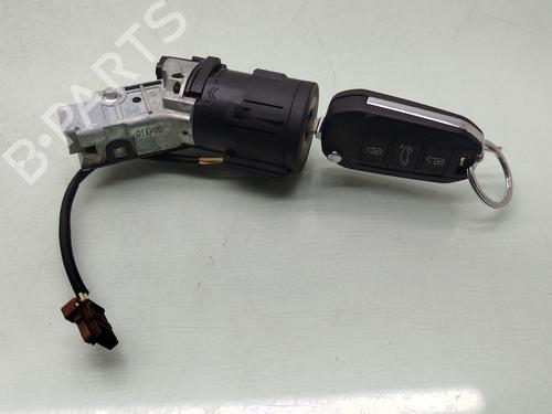 Used Ignition barrel OPEL CORSA F (P2JO) 1.2 (68) (101 hp) 29544529