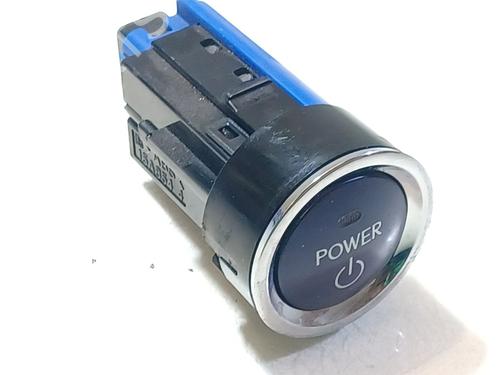 switch-lexus-ct-zwa10_-2010-33843806 main image