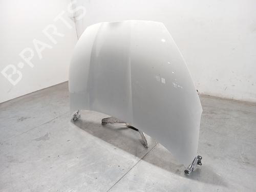 hood-toyota-yaris-_p21_-_pa1_-_ph1_-2020-33843819 main image