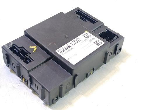 Used Electronic module NISSAN QASHQAI I (J10, NJ10) 2.0 dCi (150 hp) 30292842