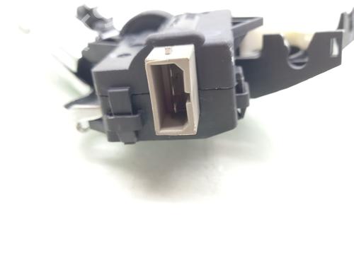 Tailgate lock VW PASSAT B6 (3C2) 2.0 TDI 16V | BP26493088C101 