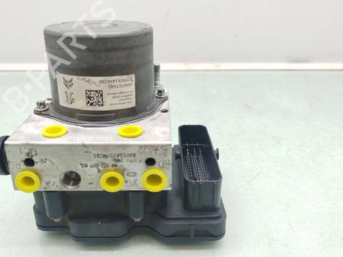 Used ABS pump PEUGEOT 308 III (FB_, FH_, FP_, F3_, FM_) PureTech 110 (FPHNPL) (110 hp) 26553443