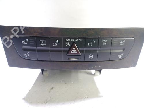 Switch MERCEDES-BENZ CLS (C219) CLS 500 (219.375) | BP18957891I30