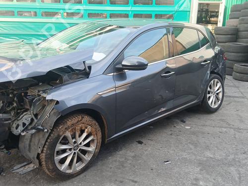 Brukte deler til RENAULT MEGANE IV Hatchback (B9A/M/N_) 1.3 TCe 140 (B9NB) (140 hp) 4404511