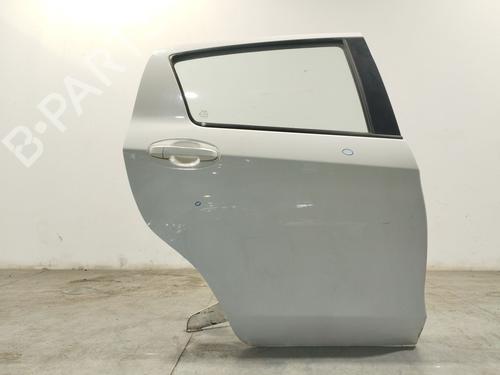 Used Right rear door TOYOTA YARIS (_P13_) 1.4 D (NLP130_, NLP130) (90 hp) 29360004