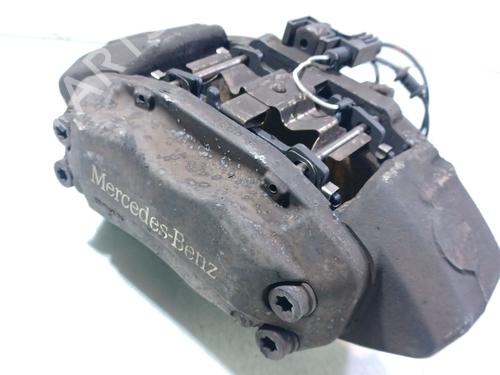 right-front-brake-caliper-mercedes-benz-m-class-w163-1998-1999-2000-2001-2002-2003-2004-2005-32195112 main image
