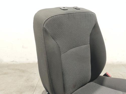 Right front seat MERCEDES-BENZ CITAN MPV (W415) 108 CDI (415.703) | BP30276848C16