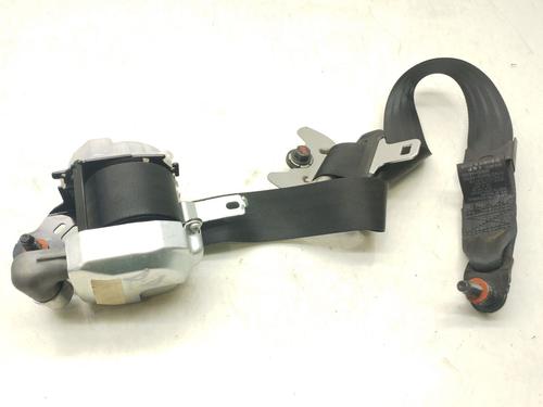 Used Front right seatbelt HYUNDAI i30 Estate (GD) 1.6 CRDi (110 hp) 32023128