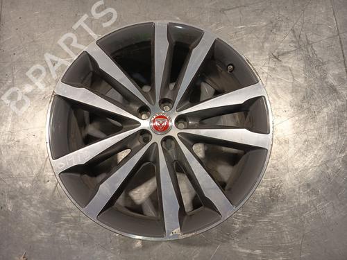 rim-jaguar-f-pace-x761-2015-36320300 main image