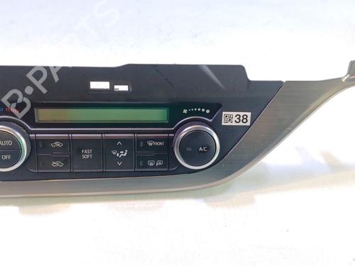 AC Styreenhet / Manøvreringsenhet TOYOTA AURIS (_E18_) 2.0 D-4D (ADE186_, ADE186R) (124 hp) 29977348