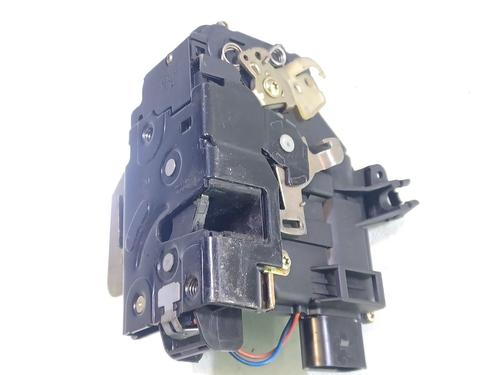 Front left lock AUDI A4 B6 (8E2) 2.5 TDI quattro | BP26600945C98 