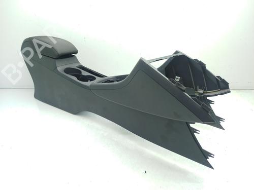 Used Armrest / Center console AUDI Q3 (8UB, 8UG) 2.0 TDI (150 hp) 28316317