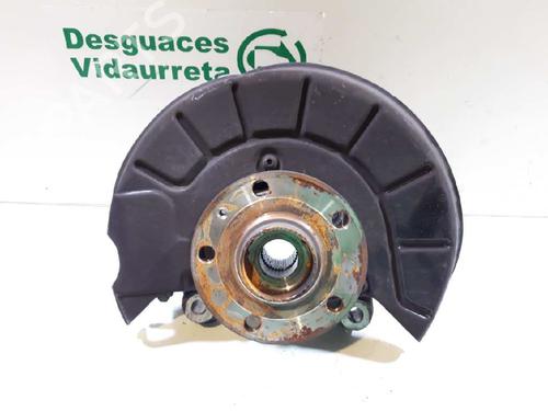 Used Right front steering knuckle VW PASSAT B6 (3C2) 2.0 TDI (140 hp) 4444975