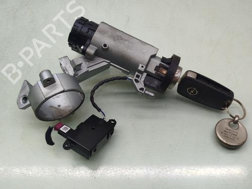 Conmutador de arranque OPEL MOKKA / MOKKA X (J13) 1.7 CDTI 4x4 (_76) (131 hp) 32026593