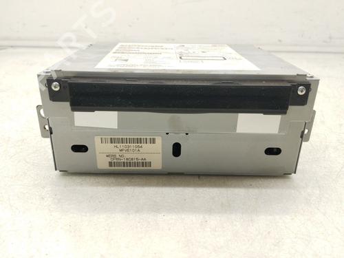 radio-volvo-v40-cross-country-526-2012-2013-2014-2015-2016-2017-2018-2019-31801411 main image