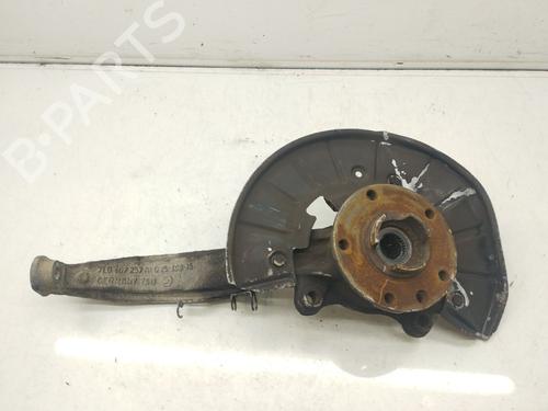 Venstre Styrespindel lagerhus AUDI Q7 (4LB) 3.0 TDI quattro (233 hp) 31955940