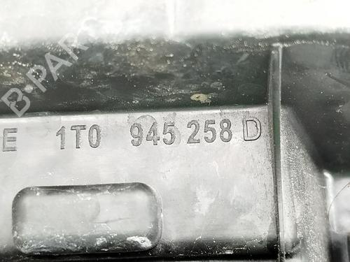 Right taillight VW TOURAN (1T1, 1T2) 1.4 TSI | BP28079099C35 