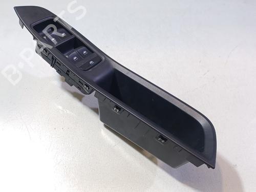 left-front-window-switch-mg-mg-zs-suv-azs1-2017-33831949 main image