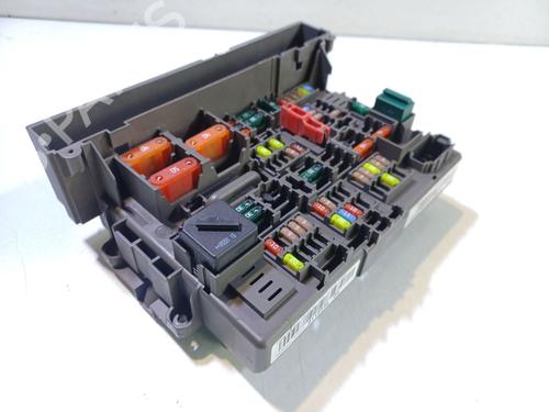 Used Fuse box BMW 3 Coupe (E92) 320 d (177 hp) 16318510