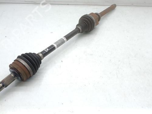 Used Right front driveshaft PEUGEOT 2008 II (UD_, US_, UY_, UJ_, UR_, UC_) 1.2 PureTech 130 (USHNS, URHNS) (130 hp) 30456052
