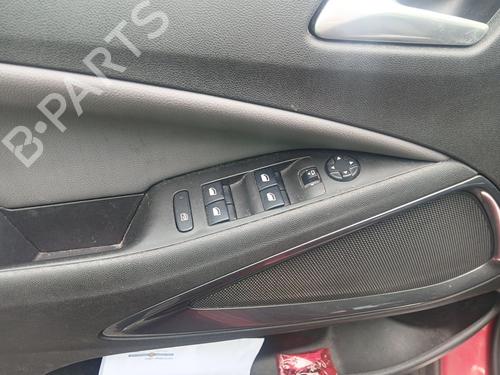 Left front window switch OPEL CROSSLAND X / CROSSLAND (P17, P2QO) 1.2 (75) | BP37239369I27 - Image 14