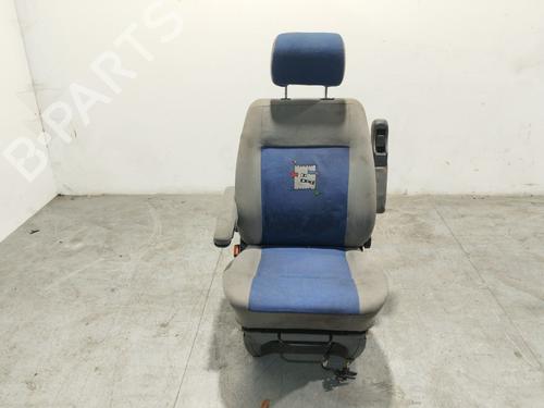 Używane Fotel przedni lewy VW TRANSPORTER T4 Bus (70B, 70C, 7DB, 7DK, 70J, 70K, 7DC, 7DJ) 2.5 TDI (102 hp) 29544779