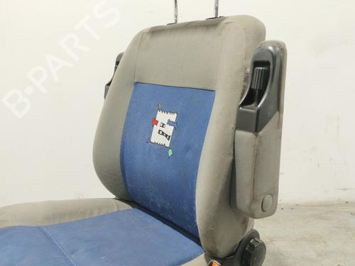 Right front seat VW TRANSPORTER T4 Bus (70B, 70C, 7DB, 7DK, 70J, 70K, 7DC, 7DJ) 2.5 TDI | BP29544778C16 