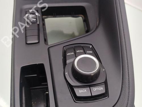 Armrest / Center console BMW X1 (F48) sDrive 18 d | BP32192865I20
