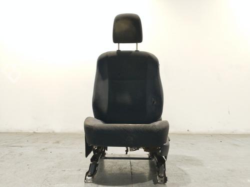 Used Left front seat TOYOTA LAND CRUISER PRADO (_J15_) 3.0 D-4D (KDJ155_, KDJ150_, KDJ150R, KDJ155R) (190 hp) 17912939