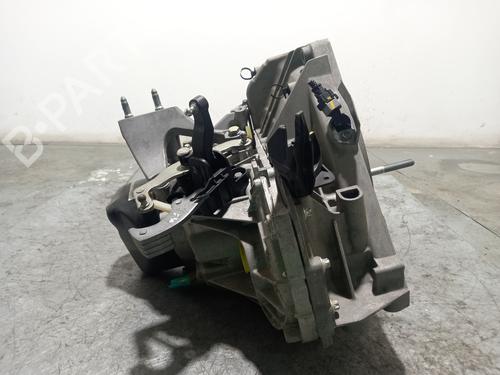 Gearbox DACIA SANDERO II TCe 90 (B8M1, B8MA, B8AC) | BP29924409M3