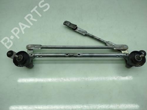 Used Front windshield wiper arm RENAULT KADJAR (HA_, HL_) 1.5 BLUE dCi 115 (HLA6) (116 hp) 29827094