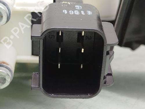Front left window mechanism JAGUAR F-PACE (X761) 2.0 TD4 AWD | BP38466240C22 - Image 3