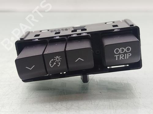 switch-lexus-nx-_z1_-2014-32326232 main image