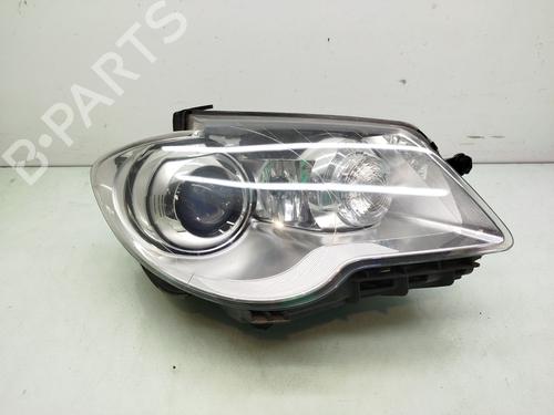 Used Right headlight VW TOURAN (1T1, 1T2) 1.4 TSI (140 hp) 28041217