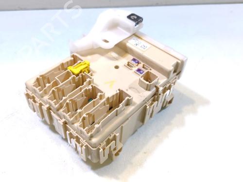 Used Fuse box TOYOTA AURIS (_E18_) 2.0 D-4D (ADE186_, ADE186R) (124 hp) 29463739