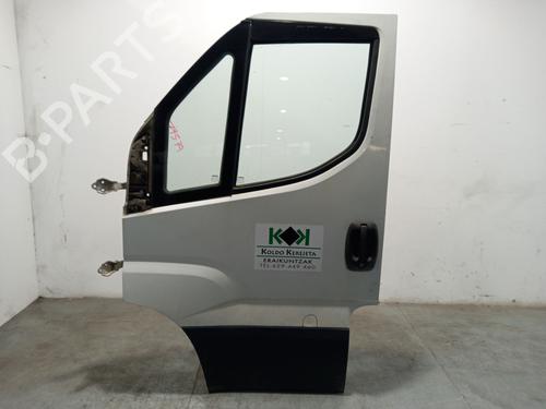 Dør venstre foran IVECO DAILY IV Platform/Chassis 35C14, 35S14, 35S14 /P (136 hp) 31809924