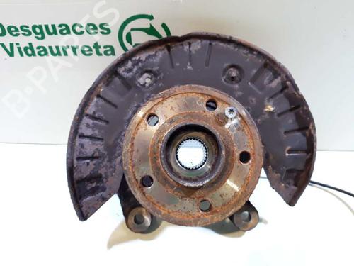 Used Right front steering knuckle Right front steering knuckle MERCEDES-BENZ VITO / MIXTO Van (W639) 111 CDI 4x4 (639.601, 639.603, 639.605) (109 hp) 40105565 40105565