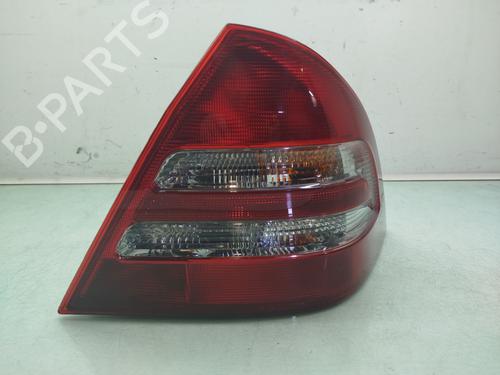 Used Right taillight MERCEDES-BENZ C-CLASS (W203) C 220 CDI (203.008) (150 hp) 24226147