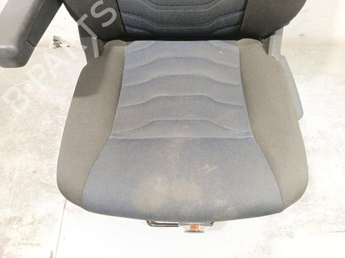 Sæde venstre fortil IVECO DAILY VI Van 35S16, 35C16, 40C16, 50C16, 70C16 | BP38285735C15 - Image 3