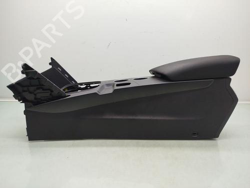 Used Armrest / Center console RENAULT MEGANE IV Grandtour (K9A/M/N_) 1.5 Blue dCi 115 (K9A6) (116 hp) 21027085