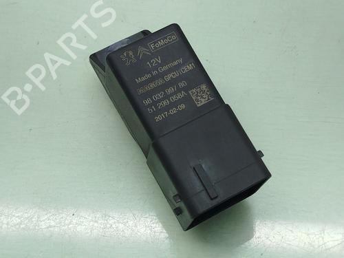 Used Electronic module Electronic module PEUGEOT 3008 II SUV (MC_, MR_, MJ_, M4_) 2.0 BlueHDi 180 (181 hp) 35728720 35728720