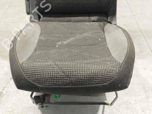 Right front seat PEUGEOT PARTNER Tepee 1.6 BlueHDi 120 | BP29544588C16 