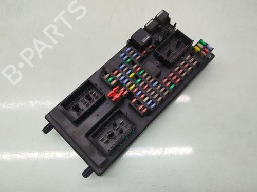 fuse-box-land-rover-discovery-iii-l319-2004-2005-2006-2007-2008-2009-38087498 main image