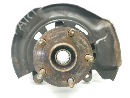 Fusee links voor TOYOTA AVENSIS Estate (_T27_) 2.0 D-4D (ADT270_) (124 hp) 17710265