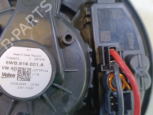 Heater blower motor AUDI Q3 (F3B) 35 TDI | BP29329797M62