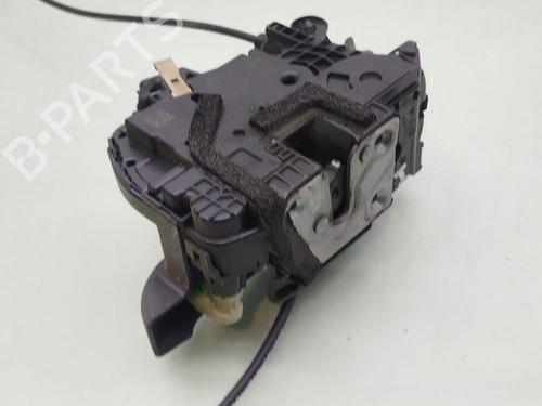 front-left-lock-renault-trafic-iii-van-fg_-2014-35950381 main image