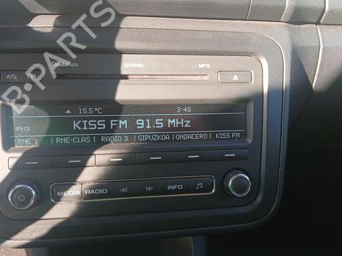 Left headlight SKODA FABIA II Combi (545) 1.6 TDI | BP33243905C28 - Image 13